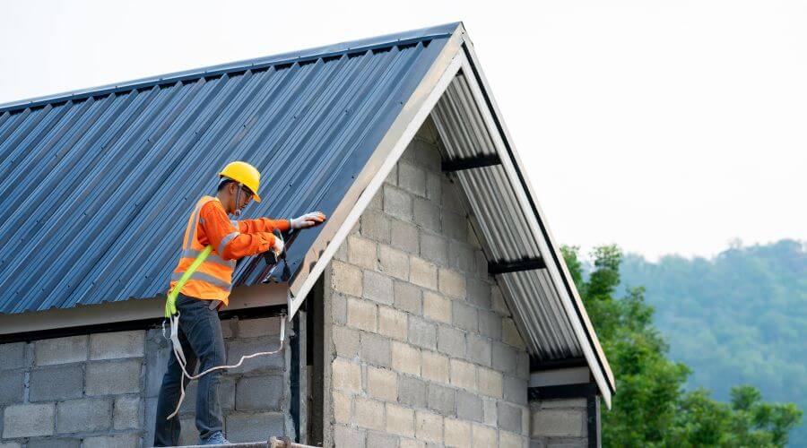 Expert tile roof repair services in Frazeysburg, OH